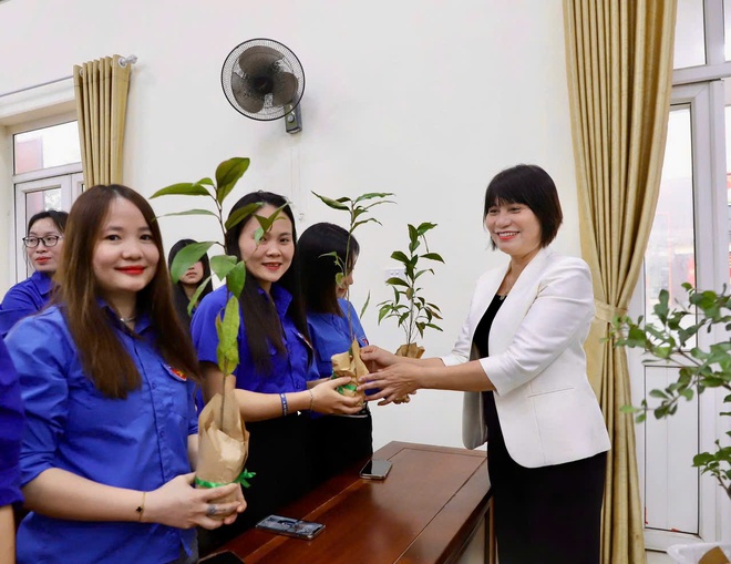 Đoàn thanh niên xã Hồng Vân đã tổ chức Lễ phát động ra quân Tháng Thanh niên năm 2026.- Ảnh 9.