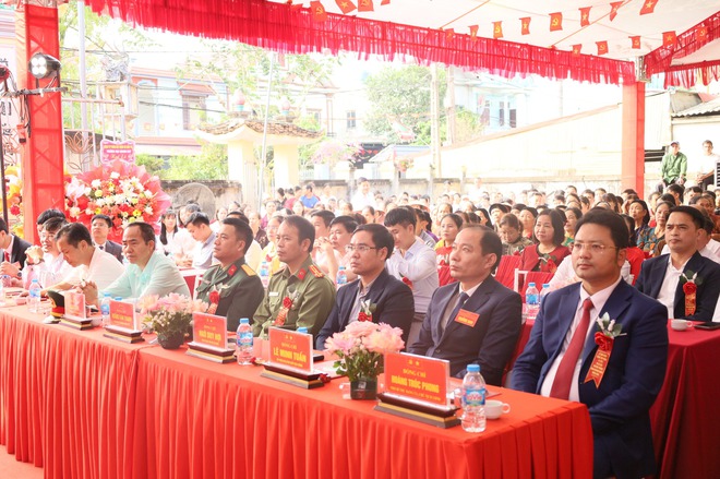 Xã Cổ Đô tổ chức Lễ đón nhận Bằng xếp hạng Di tích lịch sử - văn hóa cấp Thành phố đình Quang Ngọc- Ảnh 4.