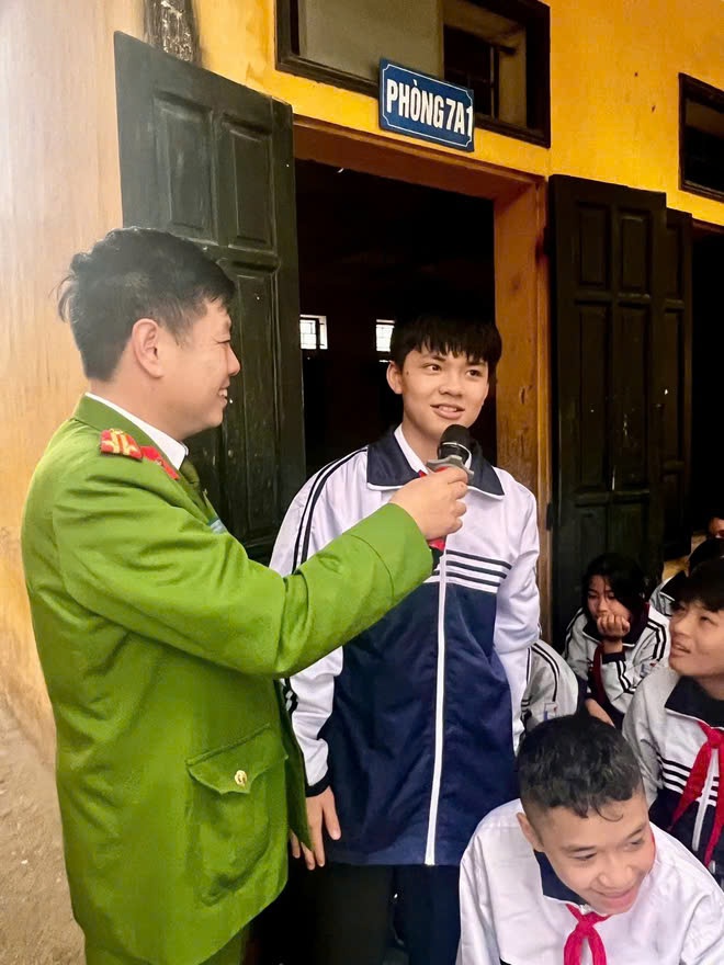 Chung tay bảo vệ học đường – Bảo vệ tương lai thế hệ trẻ- Ảnh 3.