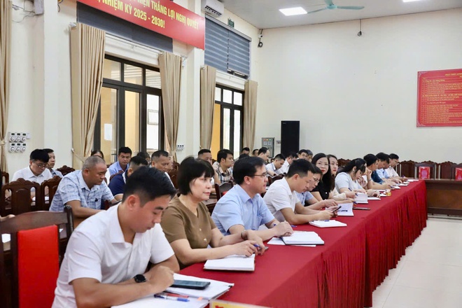 Giao ban đánh giá kết quả công tác xây dựng Đảng và hệ thống chính trị quý I, triển khai nhiệm vụ quý II/2026 - Ảnh 3.