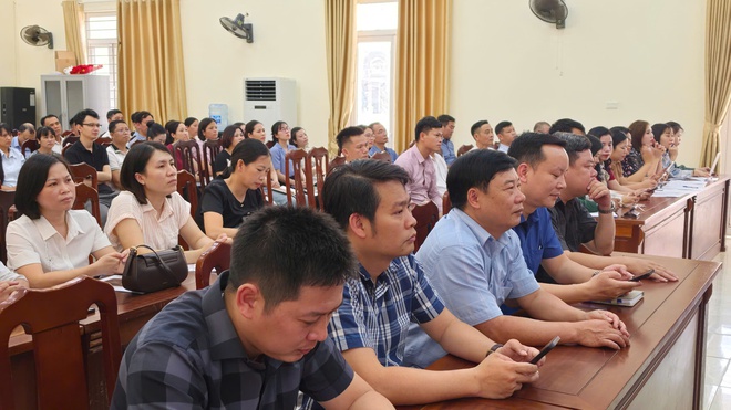 Xã Hồng Vân tổ chức tập huấn sử dụng không gian làm việc số Hanoiwork- Ảnh 1.