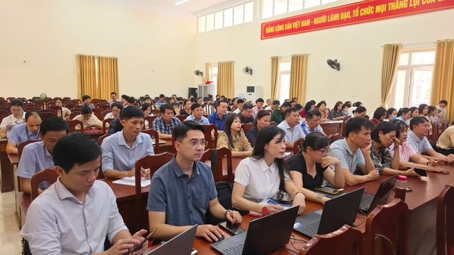 Xã Hồng Vân tổ chức tập huấn sử dụng không gian làm việc số Hanoiwork- Ảnh 4.