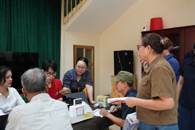 Xã Hồng Vân chi trả tiền bồi thường dự án khu đô thị thể thao Olympic- Ảnh 6.