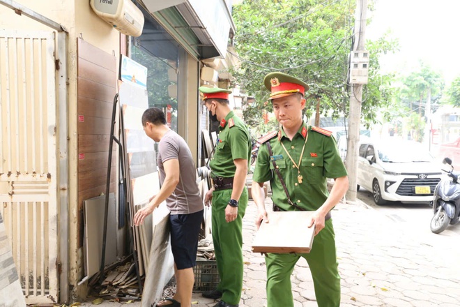 Quyết liệt lập lại trật tự đô thị tại Kiến Hưng: Đường thông, hè thoáng nhưng tiểu thương còn nhiều trăn trở- Ảnh 2.