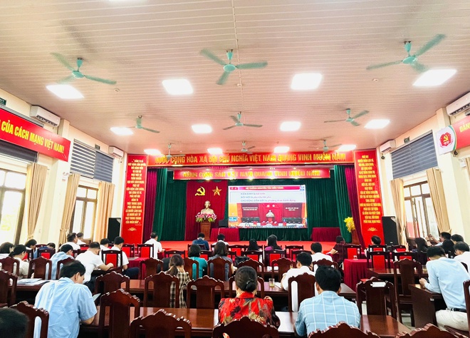 Cán bộ, đảng viên xã Hồng Vân tích cực học tập, quán triệt Nghị quyết Trung ương 2 (khóa XIV)- Ảnh 3.