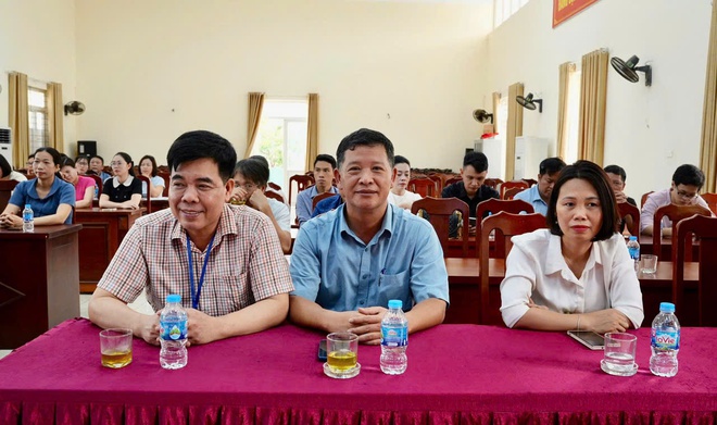 Xã Hồng Vân ký kết với Bệnh viện Đa khoa Thường Tín: Nâng cao chất lượng chăm sóc sức khỏe từ cơ sở- Ảnh 1.