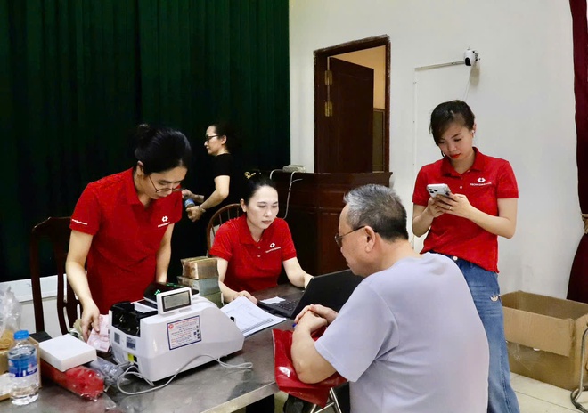 Xã Hồng Vân tiếp tục chi trả tiền bồi thường dự án khu đô thị thể thao Olympic- Ảnh 3.