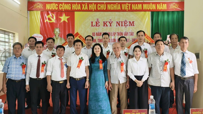 ĐOÀN CÔNG TÁC XÃ HỒNG VÂN DỰ LỄ KỶ NIỆM 65 NĂM THÀNH LẬP THÔN VÂN TẢO, XÃ CAI KINH, TỈNH LẠNG SƠN - Ảnh 1.