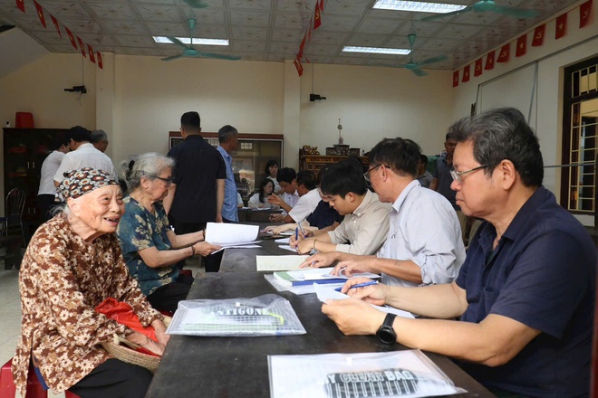 Xã Hồng Vân 584 hộ dân được nhận tiền bồi thường, hỗ trợ giải phóng mặt bằng phục vụ dự án Khu đô thị thể thao Olympic- Ảnh 2.