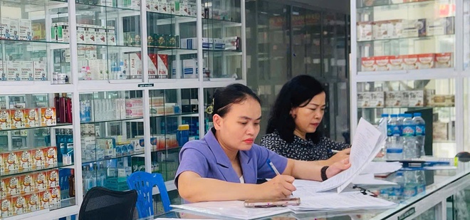 XÃ HỒNG VÂN TĂNG CƯỜNG KIỂM TRA HOẠT ĐỘNG KINH DOANH DƯỢC TRÊN ĐỊA BÀN- Ảnh 1.