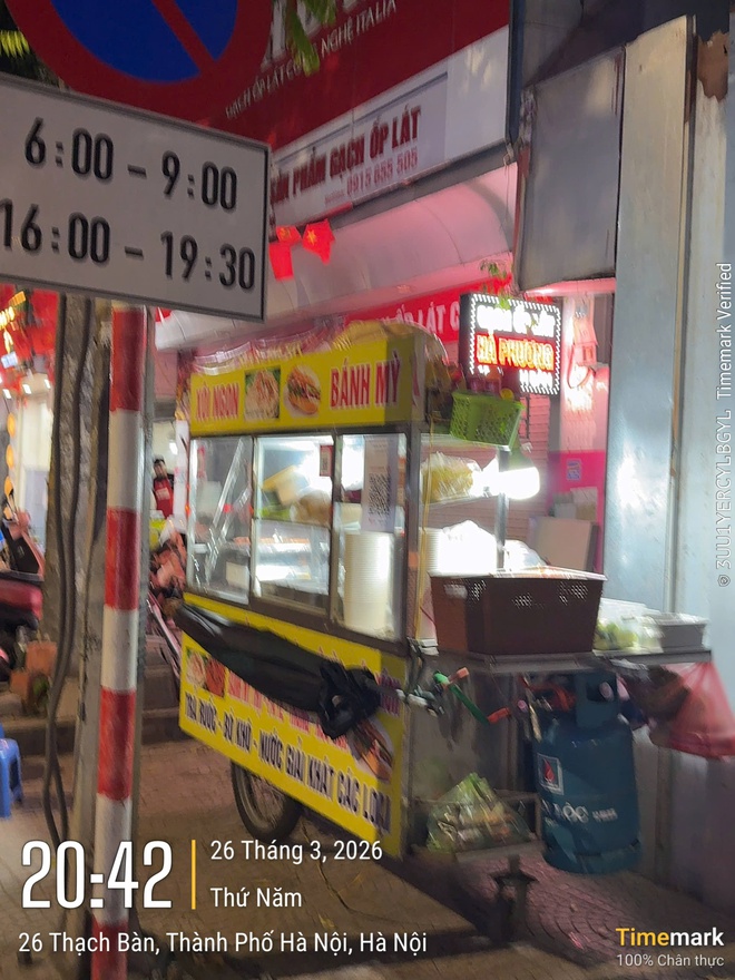 Long Biên tăng cường xử lý “phạt nguội”, lập lại trật tự đô thị trên địa bàn phường- Ảnh 4.