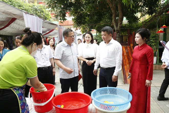 Hà Nội phát động chiến dịch vệ sinh môi trường, chủ động phòng chống bệnh tay chân miệng- Ảnh 7.