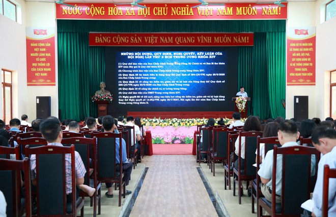 TRUNG GIÃ TỔ CHỨC HỘI NGHỊ QUÁN TRIỆT, HỌC TẬP CÁC QUY ĐỊNH, NGHỊ QUYẾT CỦA TRUNG ƯƠNG VÀ THÀNH UỶ HÀ NỘI- Ảnh 2.