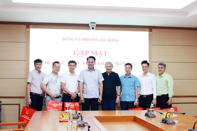 Phường Hà Đông gặp mặt chức sắc, chức việc Công giáo nhân dịp các ngày lễ lớn- Ảnh 7.