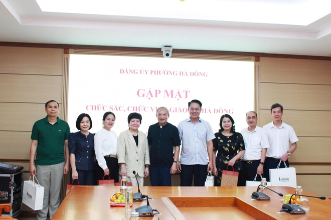 Phường Hà Đông gặp mặt chức sắc, chức việc Công giáo nhân dịp các ngày lễ lớn- Ảnh 8.