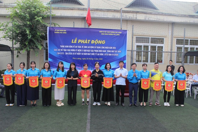 Phường Phú Lương tổ chức Lễ phát động Tháng hành động về An toàn vệ sinh lao động và Tháng Công nhân năm 2026.- Ảnh 7.