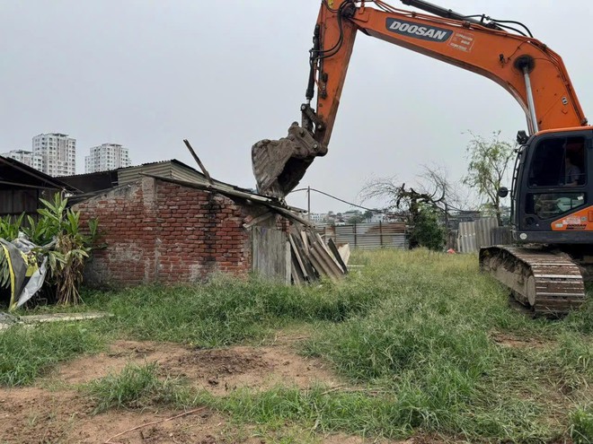 Phường Khương Đình đẩy nhanh tiến độ dự án đường vành đai 2,5, duy trì thi công xuyên xuyên lễ- Ảnh 5.