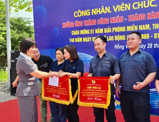 Sôi nổi giải kéo co xã Hồng Vân chào mừng Ngày Quốc tế Lao động 1/5- Ảnh 12.