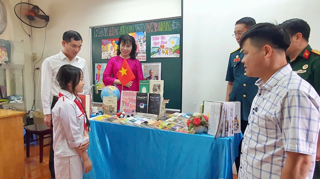 Phường Phú Lương phát động Ngày hội Sách và Văn hóa đọc với chủ đề “Sách - tri thức - khát vọng phát triển đất nước”- Ảnh 10.