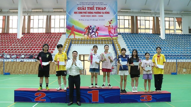 Sôi nổi giải cầu lông học sinh phổ thông phường Hà Đông năm 2026- Ảnh 4.