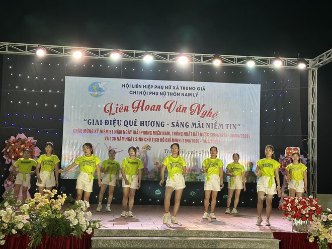 GIAI ĐIỆU QUÊ HƯƠNG- SÁNG MÃI NIỀM TIN: Lan toả khí thế tháng Tư lịch sử tại xã Trung Giã- Ảnh 1.
