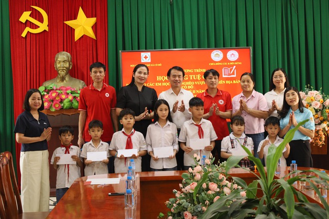 HỘI CHỮ THẬP ĐỎ XÃ CỔ ĐÔ TỔ CHỨC TRAO HỌC BỔNG TUỆ GIÁC QUÝ II NĂM 2026- Ảnh 1.