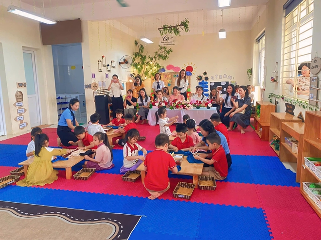 TRUNG GIÃ TỔ CHỨC KIẾN TẬP CHUYÊN ĐỀ PHÁT TRIỂN THẨM MỸ GẮN VỚI GIÁO DỤC QUYỀN CON NGƯỜI - QUYỀN TRẺ EM- Ảnh 5.