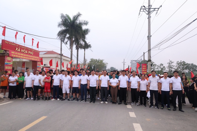 Sức khỏe toàn dân bắt đầu từ mỗi cá nhân, gia đình- Ảnh 1.