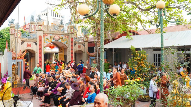 LỄ HỘI ĐỀN RÕM NĂM 2026 - GÌN GIỮ MẠCH NGUỒN VĂN HÓA, LAN TỎA GIÁ TRỊ TRUYỀN THỐNG QUÊ HƯƠNG- Ảnh 6.