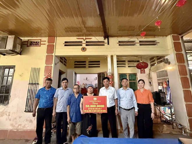 ỦY BAN MTTQ VIỆT NAM XÃ TRUNG GIÃ LAN TỎA TINH THẦN NHÂN ÁI, HỖ TRỢ 475 TRIỆU ĐỒNG XÂY MỚI, SỬA CHỮA NHÀ Ở CHO 12 HỘ KHÓ KHĂN TRÊN  ĐỊA BÀN XÃ- Ảnh 1.