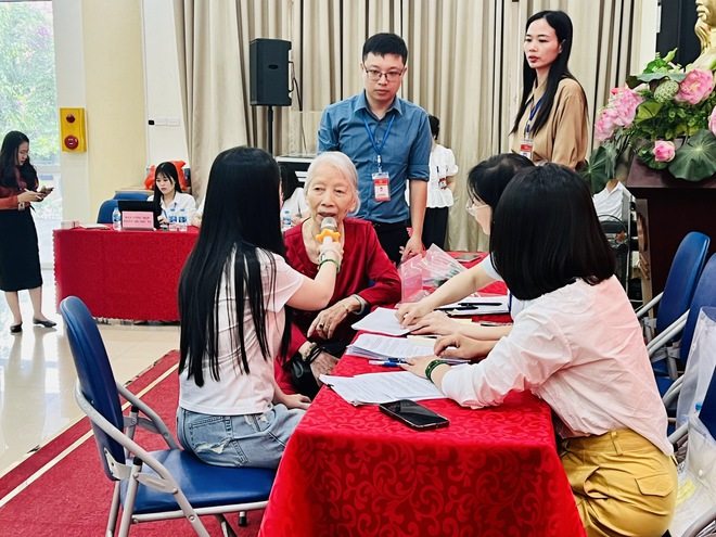 Phường Khương Đình tổ chức bốc thăm căn hộ tái định cư phục vụ Dự án đường Vành đai 2,5- Ảnh 5.