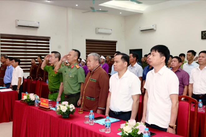 XÃ YÊN BÀI TỔ CHỨC LỄ RA MẮT MÔ HÌNH “NGƯỜI CÓ UY TÍN – ĐIỂM TỰA BÌNH YÊN – YÊN BÀI ĐỔI MỚI” - Ảnh 1.