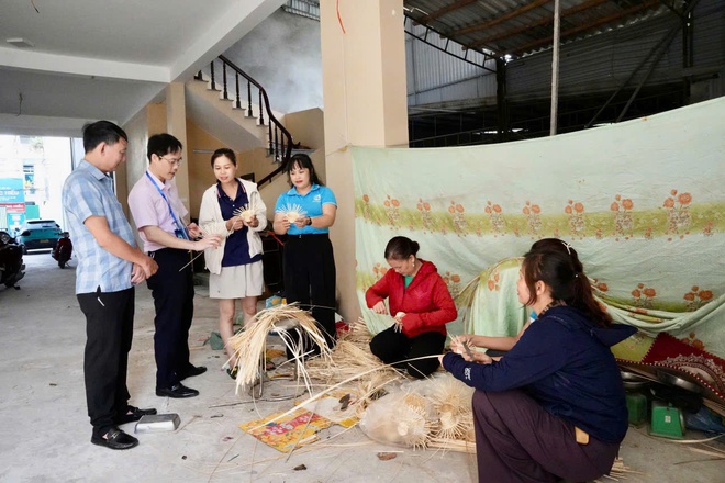 Hội phụ nữ xã Hồng Vân tăng cường kiểm tra, giám sát việc sử dụng vốn vay phát triển kinh tế- Ảnh 2.