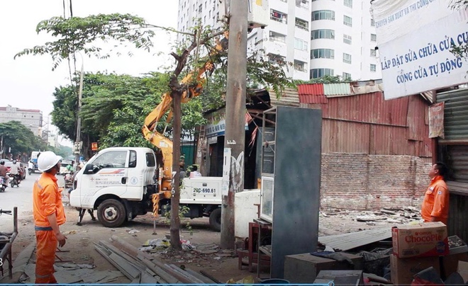 Phường Hà Đông ra quân hỗ trợ di dời tài sản, bảo vệ mặt bằng thực hiện dự án nút giao thông Khu tưởng niệm danh nhân Chu Văn An với tuyến đường 70- Ảnh 4.