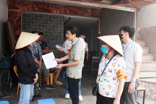 Phường Hà Đông ra quân hỗ trợ di dời tài sản, bảo vệ mặt bằng thực hiện dự án nút giao thông Khu tưởng niệm danh nhân Chu Văn An với tuyến đường 70- Ảnh 2.