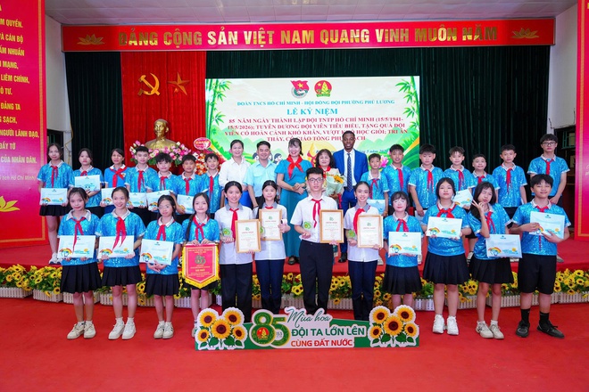 Hội đồng Đội phường Phú Lương tổ chức Lễ kỷ niệm 85 năm Ngày thành lập Đội Thiếu niên Tiền phong Hồ Chí Minh (15/5/1941 – 15/5/2026)- Ảnh 8.