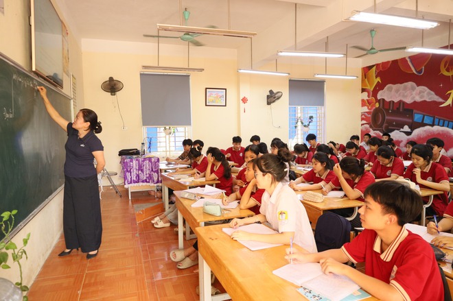 GIÁO VIÊN TRƯỜNG THCS CỔ ĐÔ DẠY ÔN THI MIỄN PHÍ CHO HỌC SINH THI VÀO LỚP 10 THPT NĂM HỌC 2026 – 2027- Ảnh 1. GIÁO VIÊN TRƯỜNG THCS CỔ ĐÔ DẠY ÔN THI MIỄN PHÍ CHO HỌC SINH THI VÀO LỚP 10 THPT NĂM HỌC 2026 – 2027- Ảnh 1.