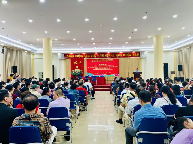 UBND phường Khương Đình tổ chức bốc thăm căn hộ tái định cư phục vụ dự án đường vành đai 2,5
- Ảnh 3.