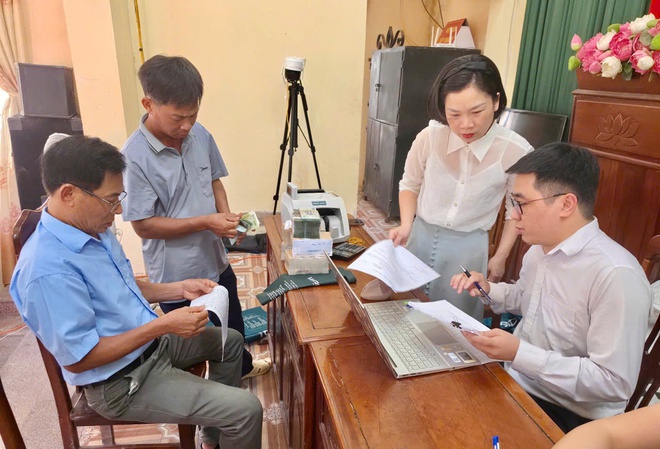 Chi trả hơn 24 tỷ đồng bồi thường, hỗ trợ giải phóng mặt bằng dự án xây dựng hạ tầng kỹ thuật khu đấu giá quyền sử dụng đất ở tại xã Hồng Vân- Ảnh 1.
