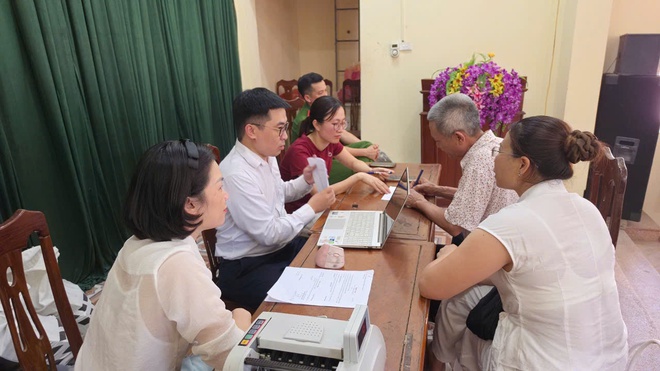 Chi trả hơn 24 tỷ đồng bồi thường, hỗ trợ giải phóng mặt bằng dự án xây dựng hạ tầng kỹ thuật khu đấu giá quyền sử dụng đất ở tại xã Hồng Vân- Ảnh 5.