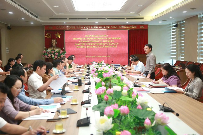 PHÓ BÍ THƯ THƯỜNG TRỰC THÀNH ỦY NGUYỄN TRỌNG ĐÔNG LÀM VIỆC VỚI BAN THƯỜNG VỤ ĐẢNG UỶ XÃ TRUNG GIÃ VÀ PHƯỜNG BẠCH MAI - Ảnh 4.