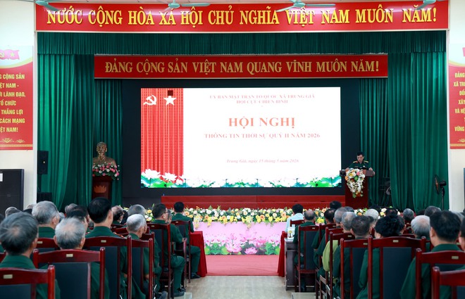 HỘI CCB XÃ TRUNG GIÃ THÔNG TIN THỜI SỰ QUÝ II/2026 CHO HƠN 700 CÁN BỘ, HỘI VIÊN- Ảnh 1.
