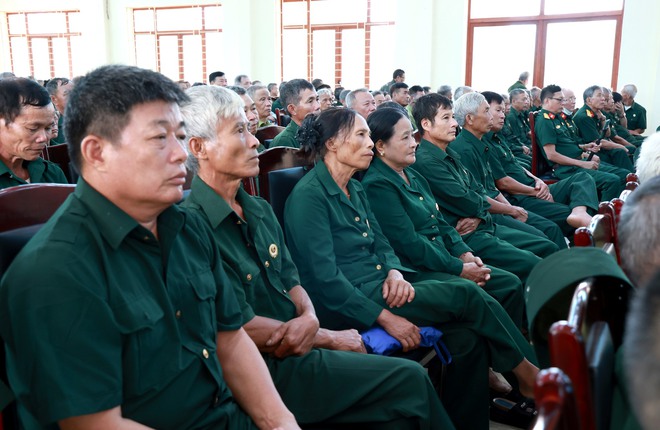 HỘI CCB XÃ TRUNG GIÃ THÔNG TIN THỜI SỰ QUÝ II/2026 CHO HƠN 700 CÁN BỘ, HỘI VIÊN- Ảnh 2.