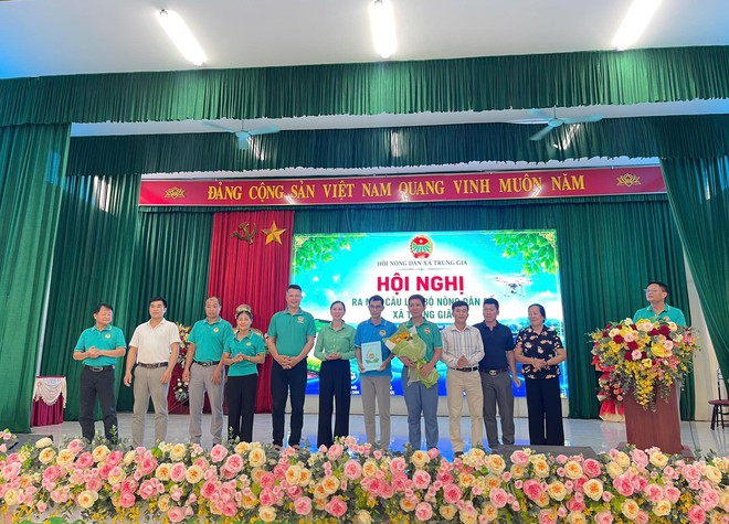 HỘI NÔNG DÂN XÃ TRUNG GIÃ RA MẮT CÁC MÔ HÌNH MỚI, GÓP PHẦN XÂY DỰNG NÔNG THÔN XANH – SẠCH – HIỆN ĐẠI- Ảnh 5.