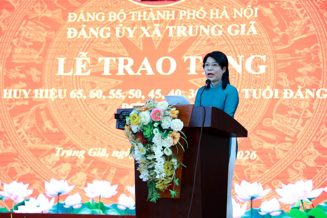 40 ĐẢNG VIÊN THUỘC ĐẢNG BỘ XÃ TRUNG GIÃ ĐƯỢC TRAO TẶNG HUY HIỆU ĐẢNG ĐỢT 19/5- Ảnh 11.