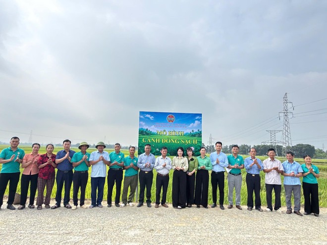 HỘI NÔNG DÂN XÃ TRUNG GIÃ RA MẮT CÁC MÔ HÌNH MỚI, GÓP PHẦN XÂY DỰNG NÔNG THÔN XANH – SẠCH – HIỆN ĐẠI- Ảnh 7.