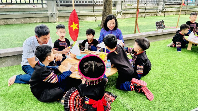 Tưng bừng “Ngày hội giao lưu văn hóa các dân tộc và hội nhập” tại Trường Mầm non Tân Hội B- Ảnh 7.