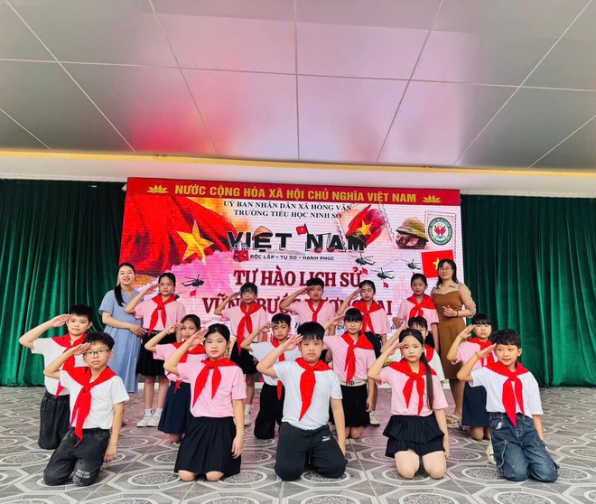 Trường Tiểu học Ninh Sở tổ chức chuỗi hoạt động Nhân dịp kỷ niệm 51 năm Ngày Giải phóng miền Nam, thống nhất đất nước- Ảnh 1.