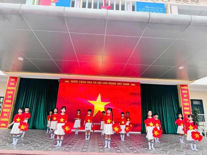 Trường Tiểu học Ninh Sở tổ chức chuỗi hoạt động Nhân dịp kỷ niệm 51 năm Ngày Giải phóng miền Nam, thống nhất đất nước- Ảnh 8.
