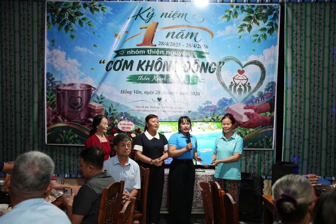Nhóm thiện nguyện “Cơm không đồng” thôn Xâm Động, xã Hồng Vân lan tỏa yêu thương- Ảnh 6.